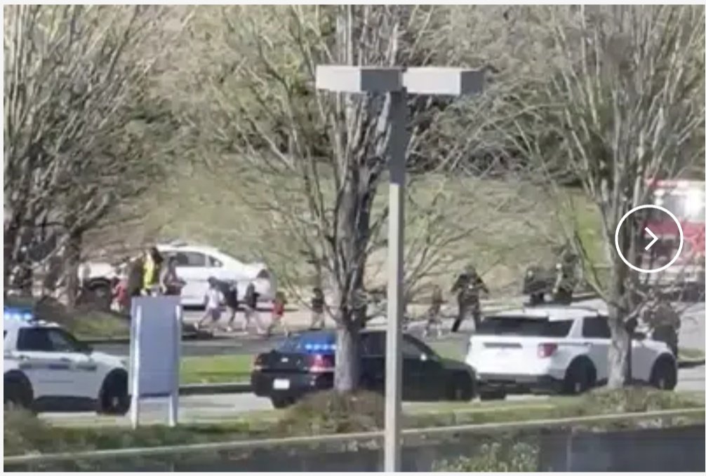 Nashville police lead children away from Covenant School shooting site in line: Watch