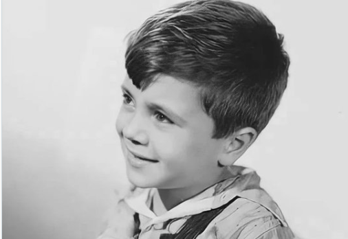 How old was Robert Blake when he starred in The Little Rascals?
