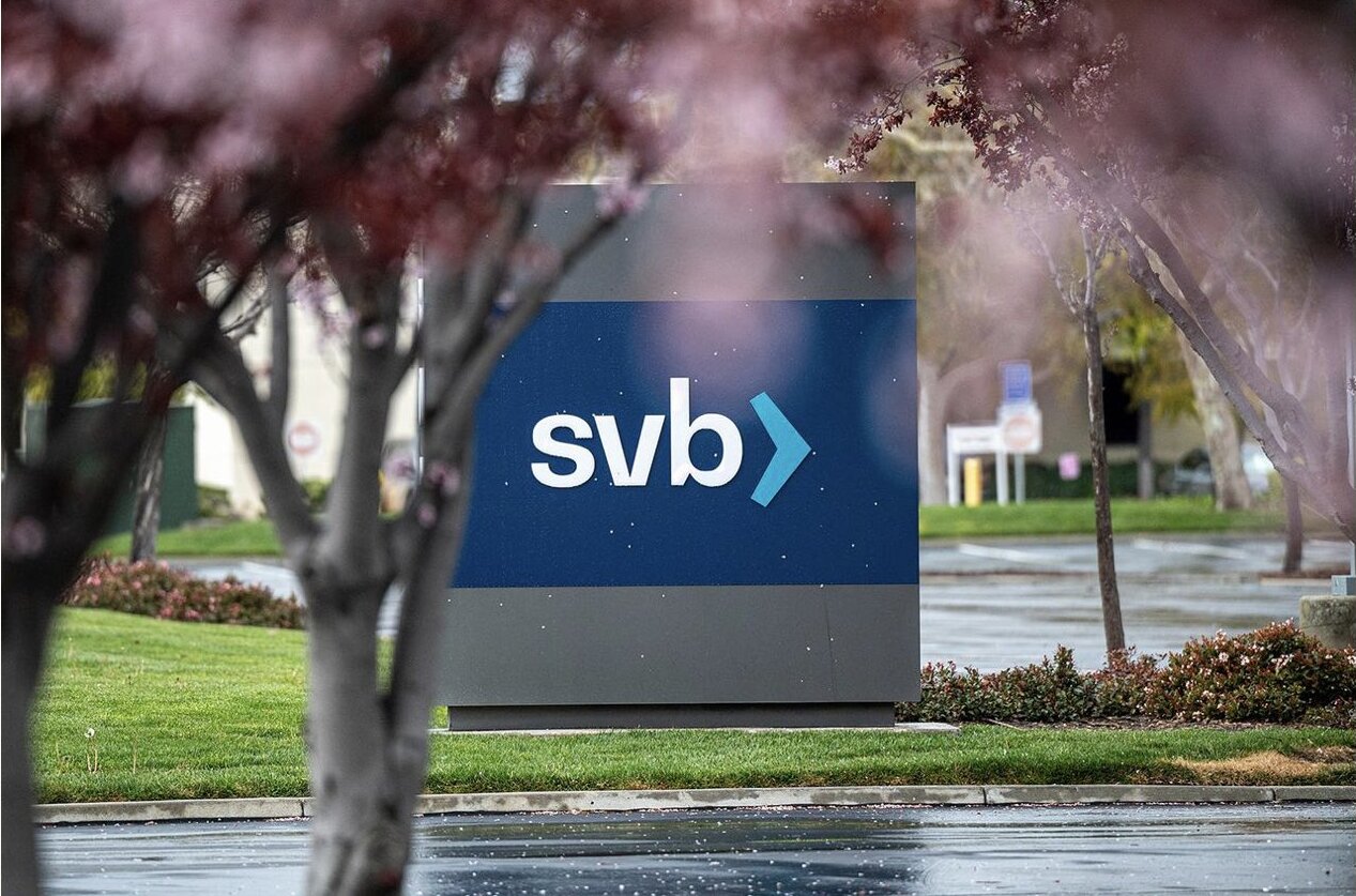 What is happening with Silicon Valley Bank? Why did it fall?