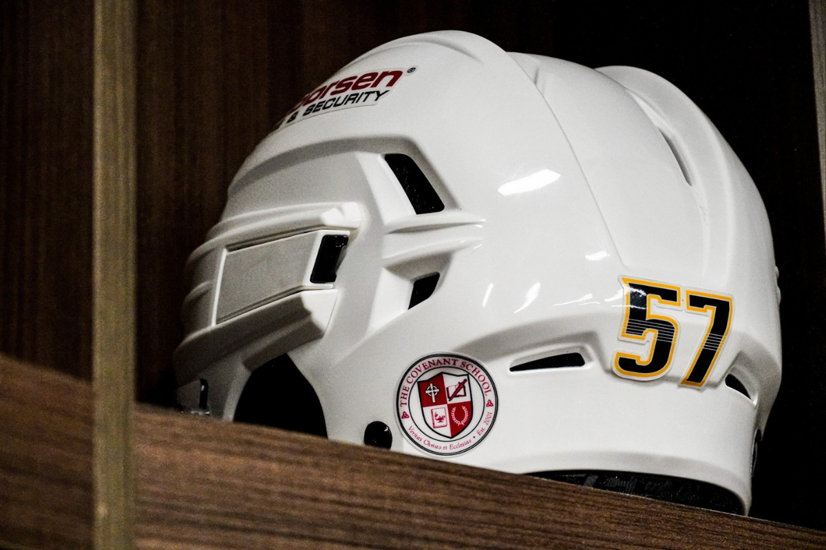 Nashville Predator pay tribute to Nashville victims with helmet stickers and a minute of silence