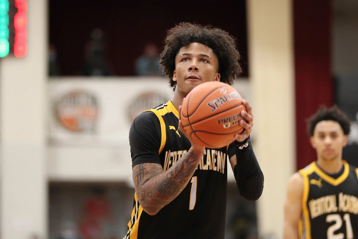 Mikey Williams’ arrest sparks Ja Morant comparison, Memphis Tigers recruit charged for assault with deadly weapon