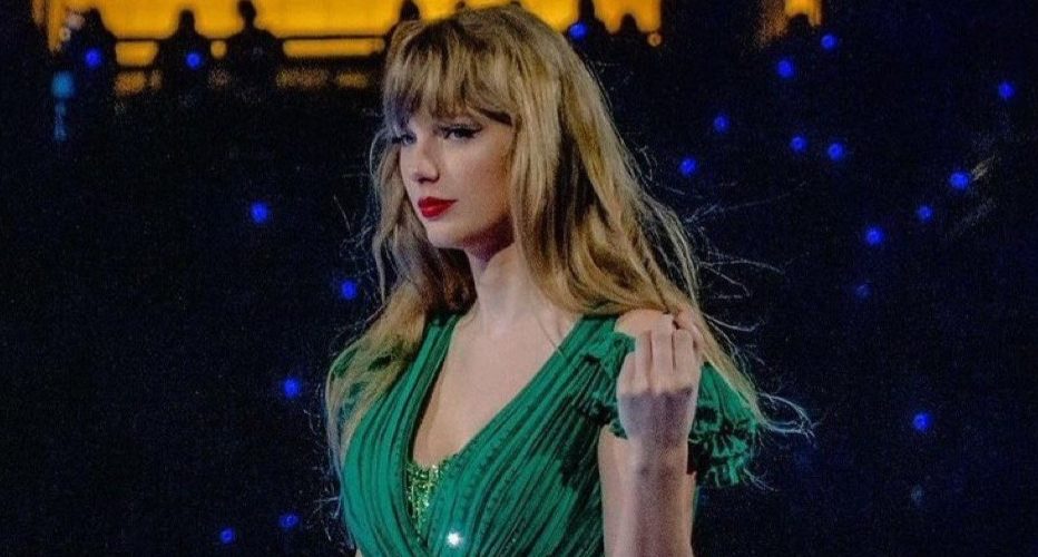 Taylor Swift performs ‘The Other Side Of The Door’ and ‘Coney Island’ at Atlanta The Eras Tour: Video