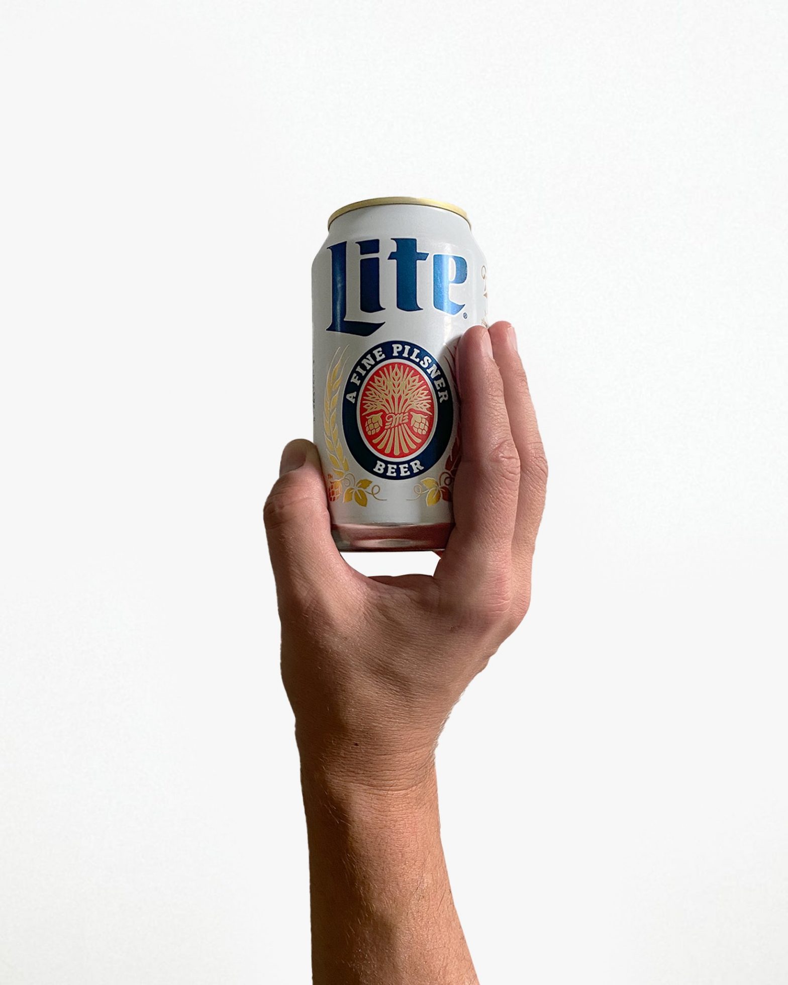 Who makes Miller Lite beer All about parent company Molson Coors Opoyi