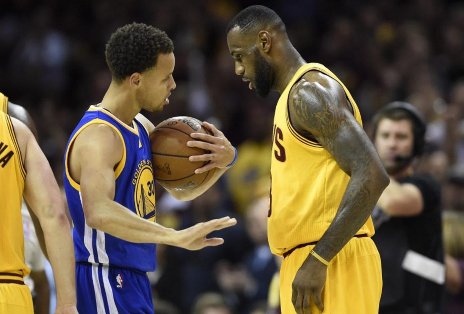 Curry vs LeBron in NBA Playoffs Head to head record, when and where to