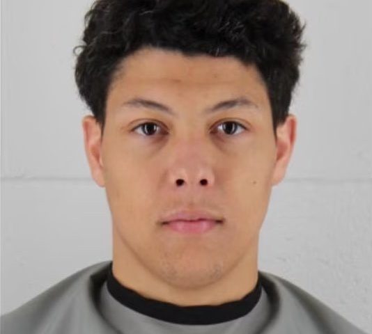 Jackson Mahomes arrested for sexual battery after trying to forcibly kiss Aspen Vaughn, owner of Aspens Restaurant and Lounge