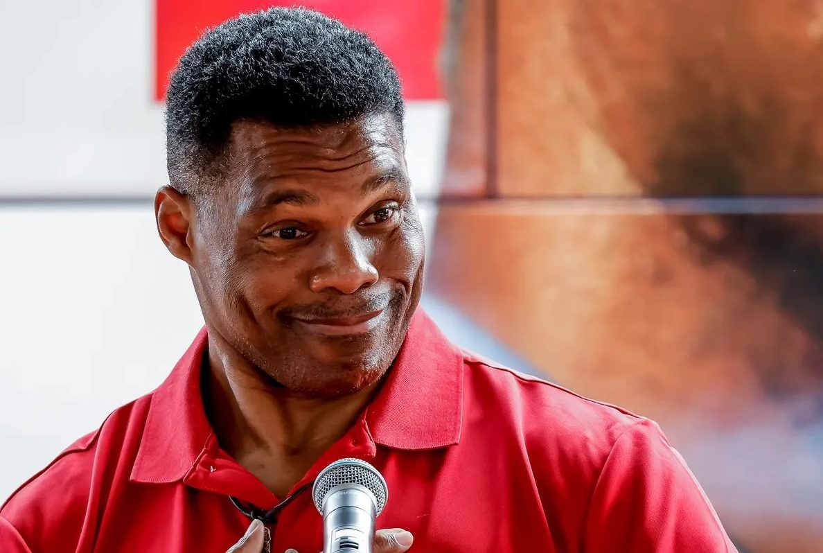 Herschel Walker received more than $500,000 from Dennis Washington for his company?