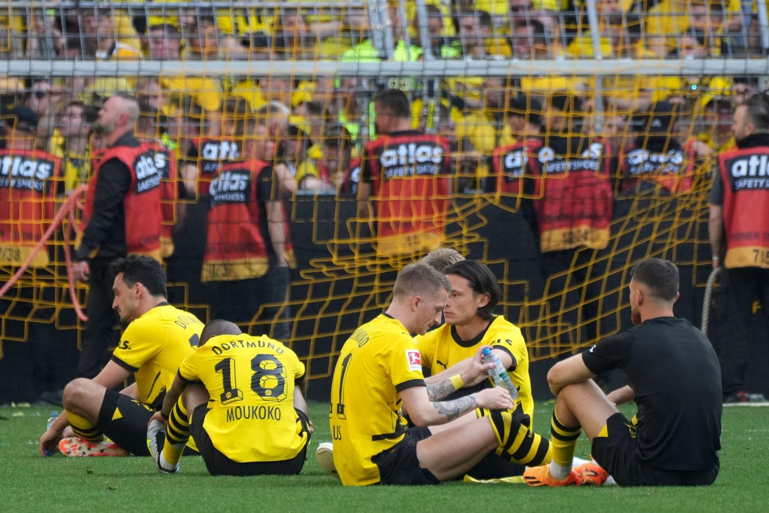 Twitter goes crazy as Borussia Dortmund lose Bundesliga title to Bayern Munich on final matchday