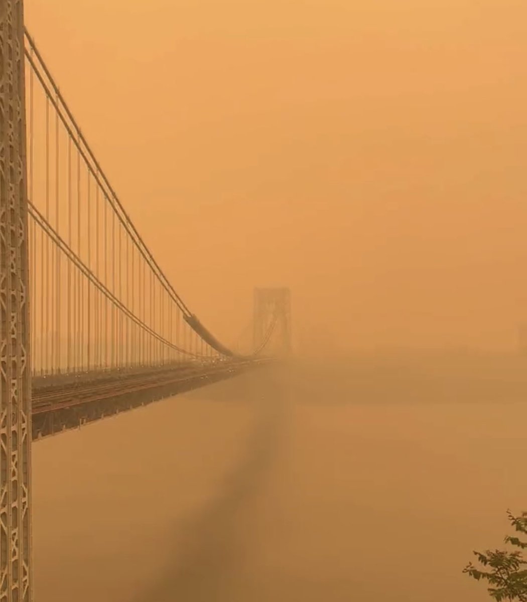 George Washington Bridge, from Manhattan, New York to New Jersey, covered with smoke from Canada wildfires: Watch video