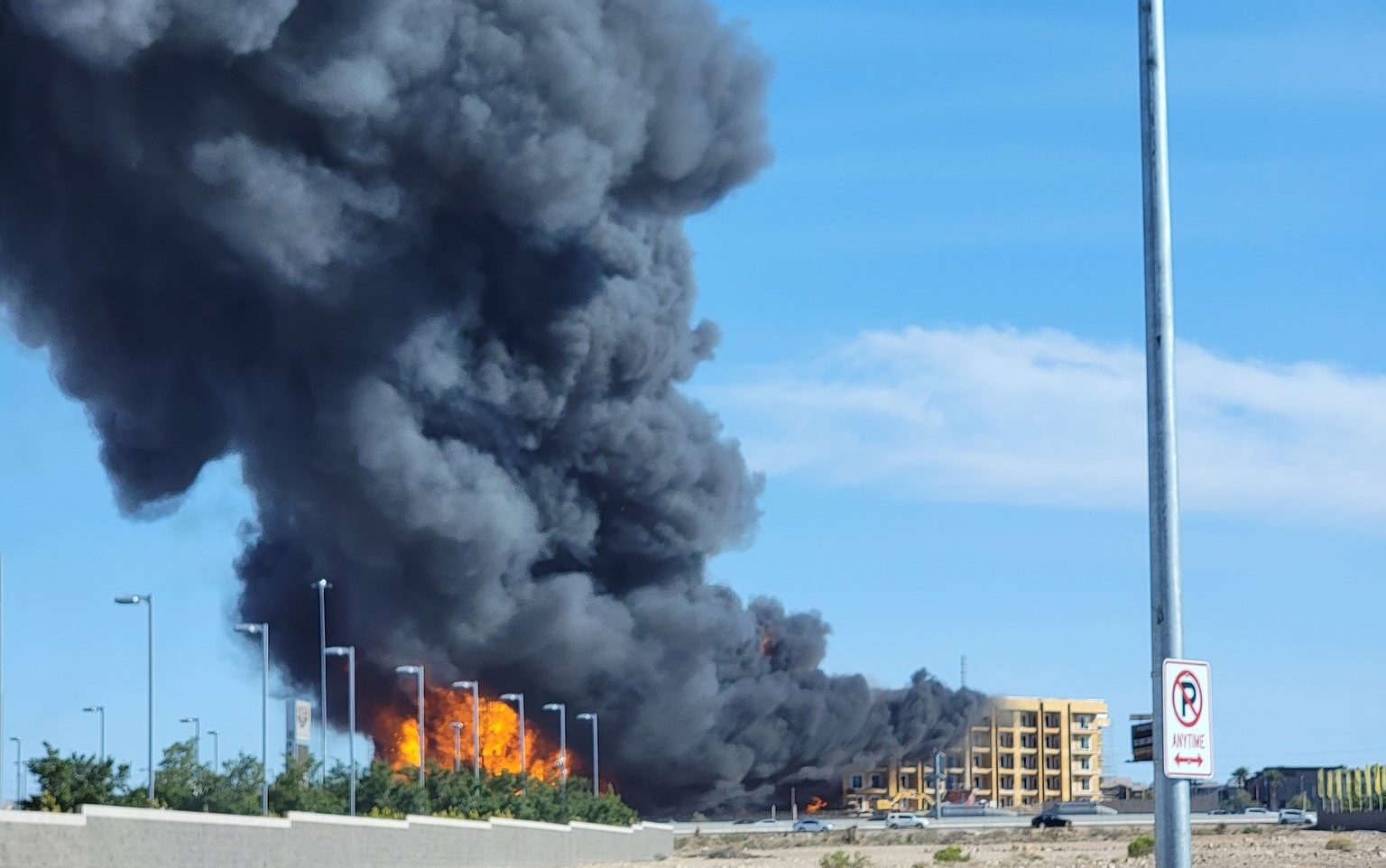 Fire breaks out at under construction apartment complex in southwest Las Vegas valley | Watch video