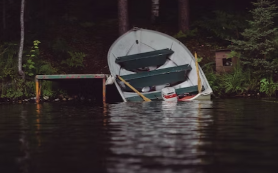 Tour boat capsized in Lockport caves New York, throwing 36 passengers into icy waters