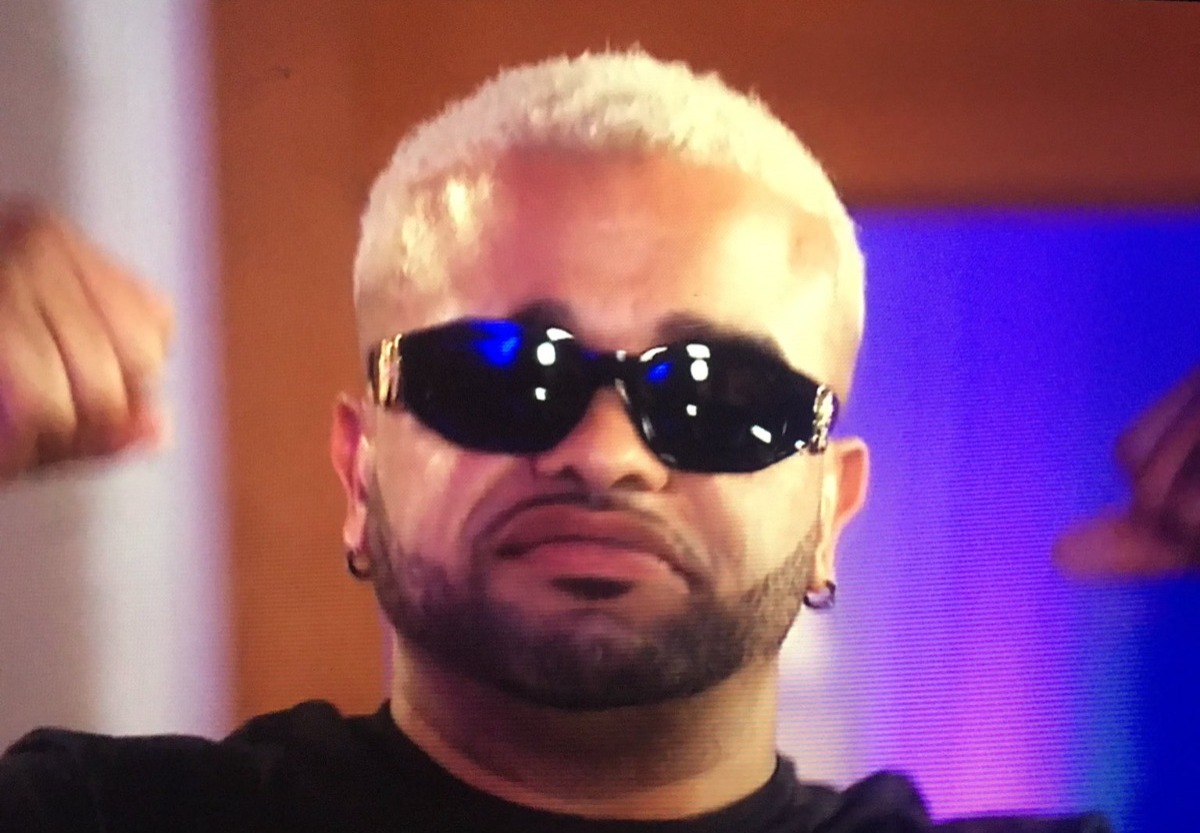 Raz B gets punched in face after saying ‘I want smoke with everybody,’ video goes viral