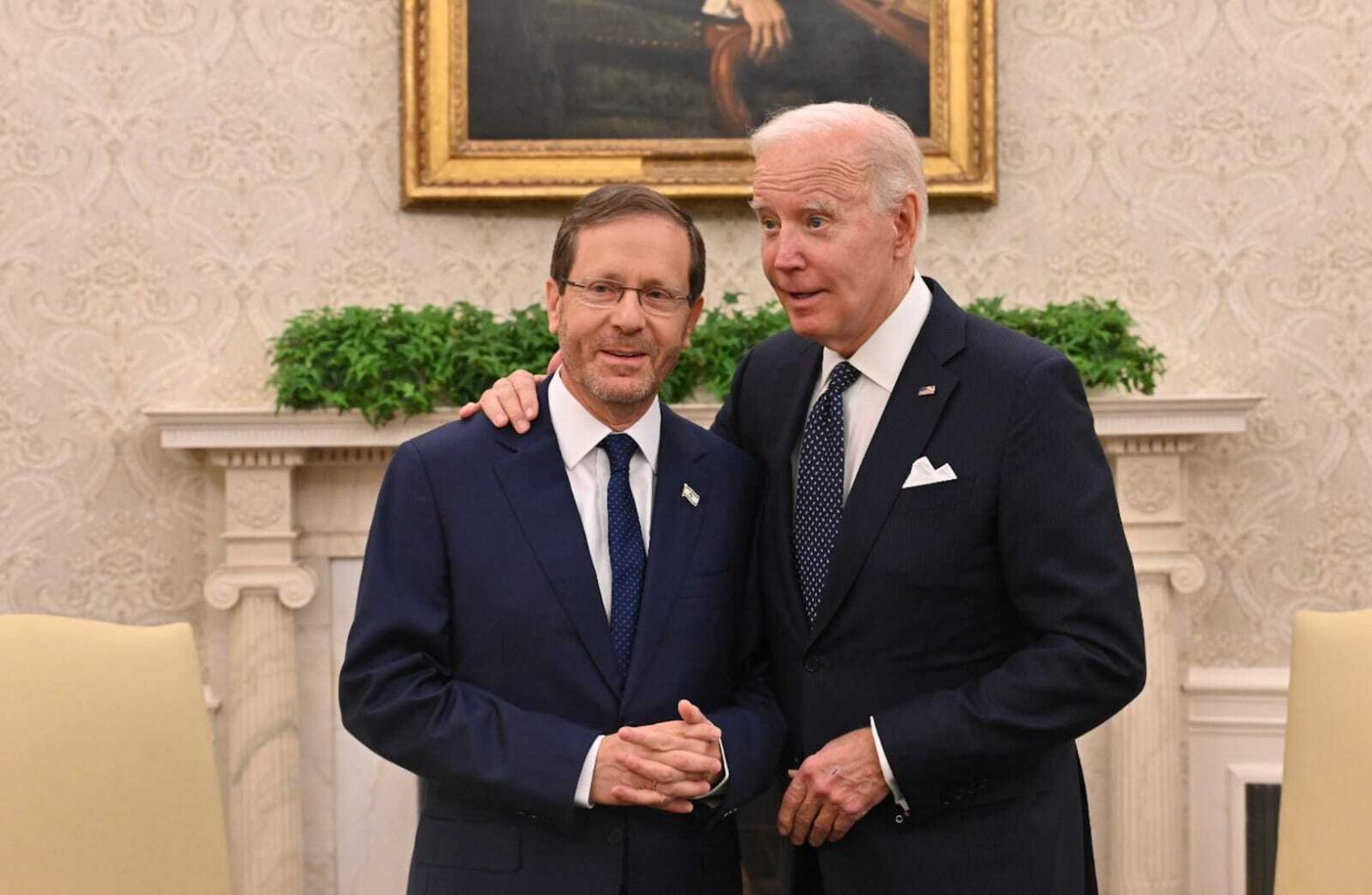 Joe Biden trolled after he appears to mumble while staring at floor during meeting with Israeli President Isaac Herzog