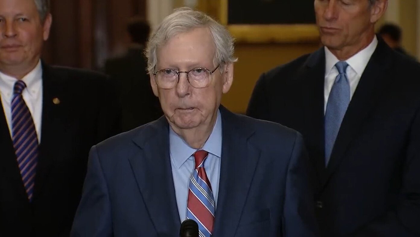 Senator Mitch McConnell heckled during speech in Kentucky, asked to ‘retire’ | Watch Video