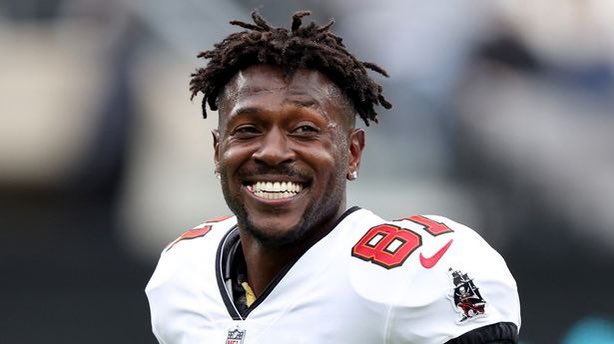 Who is Antonio Brown? Former NFL star tells Adam22 he wants to have sex with his wife Lena the Plug