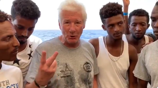 Video of Richard Gere with refugees at sea, urging support for European immigrants gets mixed reactions | Watch