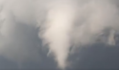 Tornado in Iowa: Storm sirens sounding as winds reach up to 100mph| Watch Video
