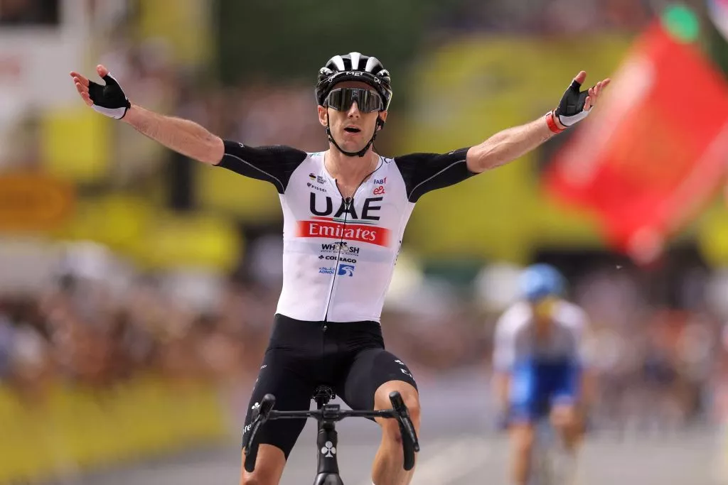 Who are Adam Yates and Simon Yates, twin brothers and champions of Tour De France Stage 1?