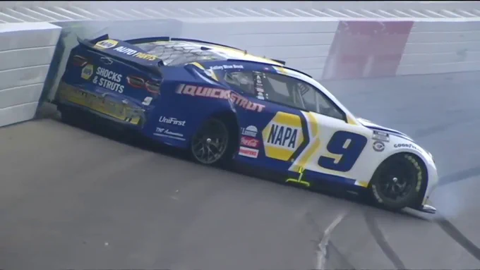 What happened to Chase Elliott in Nascar race today? Watch Video