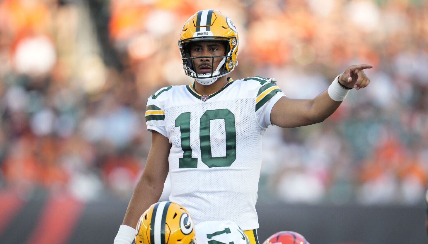 Packers QB Jordan Love's third interception ends game vs Las Vegas