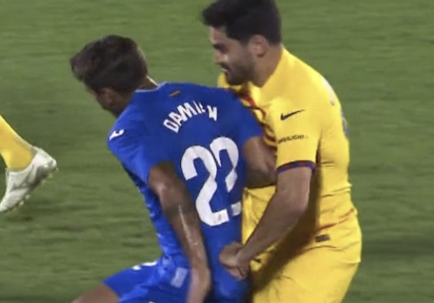 Damian Suarez’s elbow strike leaves Gundogan short of breath in Barcelona vs Getafe: Watch Video