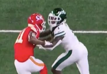 Jets CB Sauce Gardner holding call penalty takes game away vs Kansas City Chiefs | Watch Video