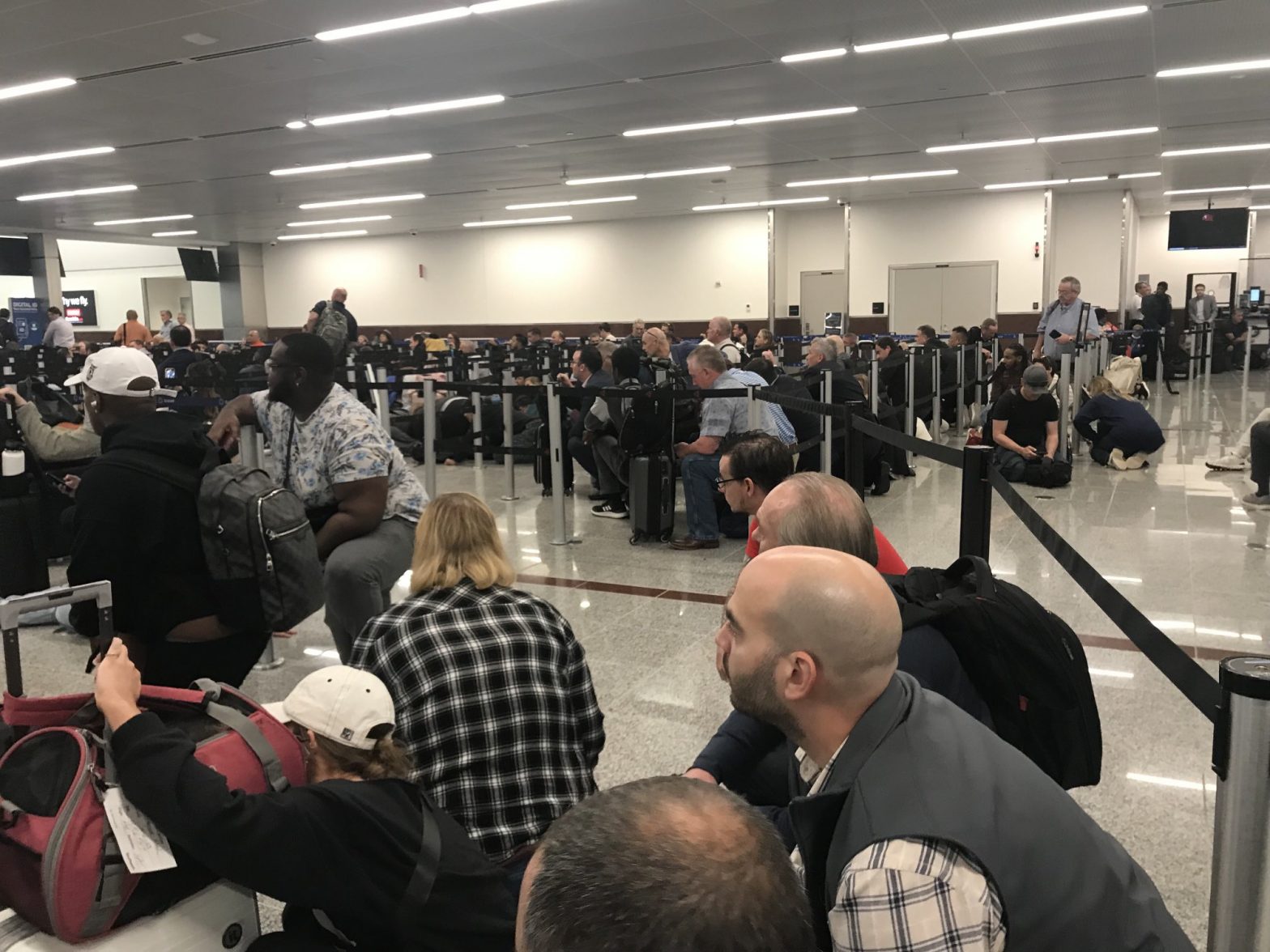 Stabbing incident at Hartsfield-Jackson Atlanta International Airport injures three, including police officer | Watch video