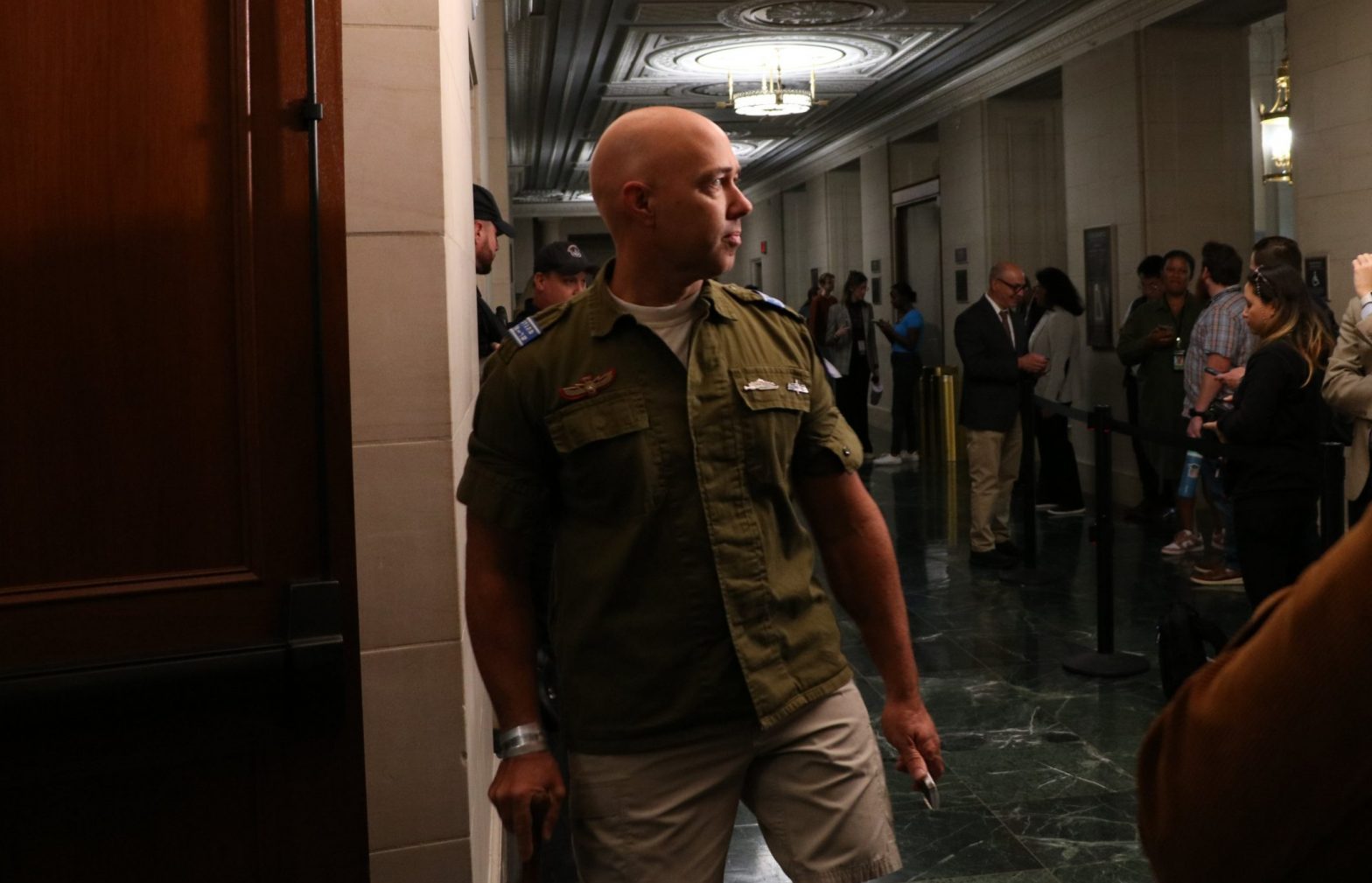 Rep. Brian Mast wears Israeli military uniform to Capitol Hill replying to Rashida Tlaib’s Palestinian flag | Watch
