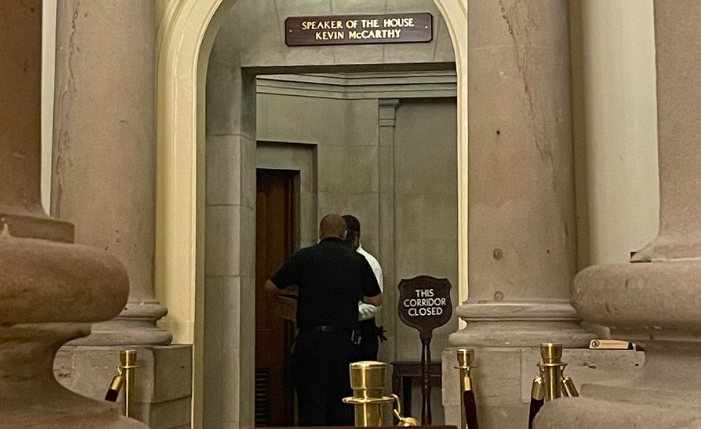 Capitol workers prepare to take down ‘Speaker Kevin McCarthy’ sign above his office | Photo