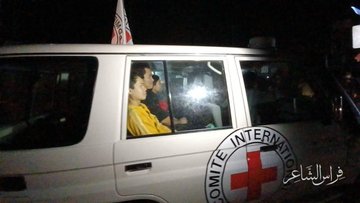 Red Cross vehicle seen with first batch of Israeli hostages crossing Egypt | Watch video
