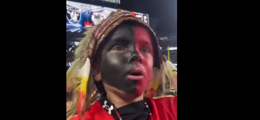 Who is Holden Armenta? Parents of young Chiefs fan threaten to sue Deadspin
