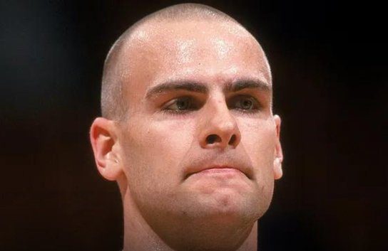 Who was Eric Montross? Former NBA player dies at 52 after battle with cancer