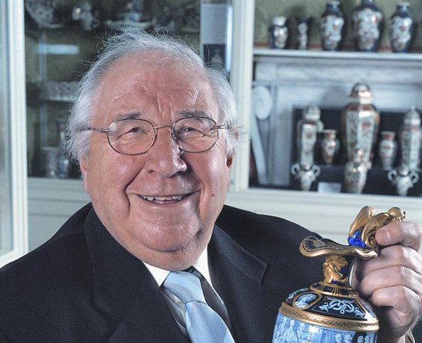 Henry Sandon: Cause of death, age, career, Antiques Roadshow and more