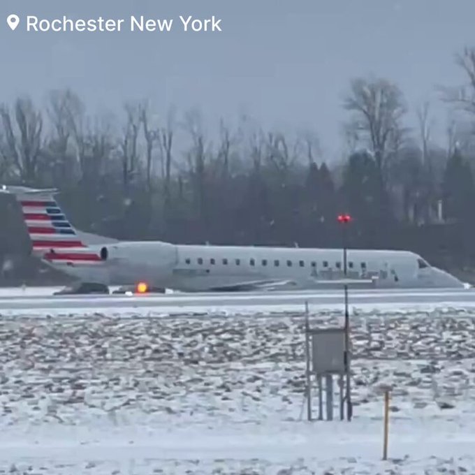 American Eagle Jet slides off runway at Rochester International Airport| Watch Video